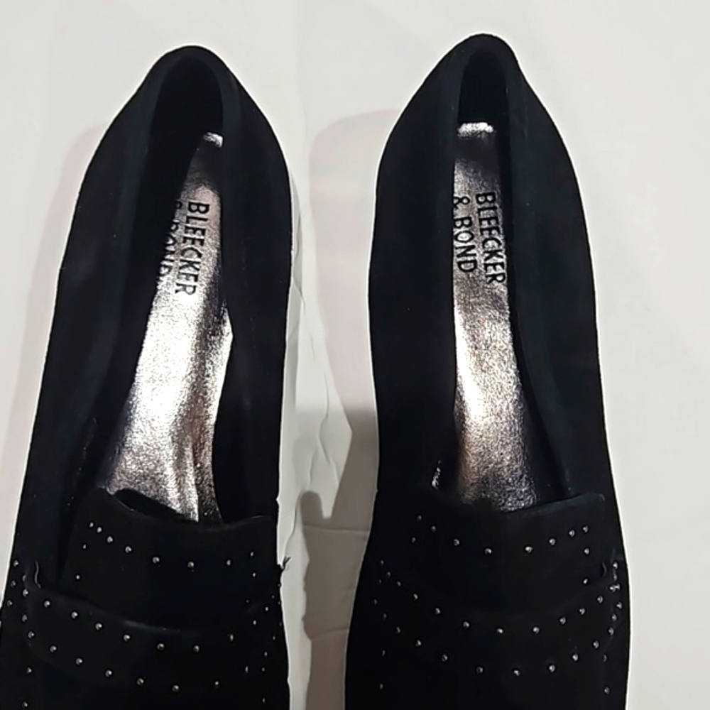 Bleecker & Bond Black Suede Leather Loafer Flat Shoe Stud Accents 9.5 M EUC - Picture 3 of 6